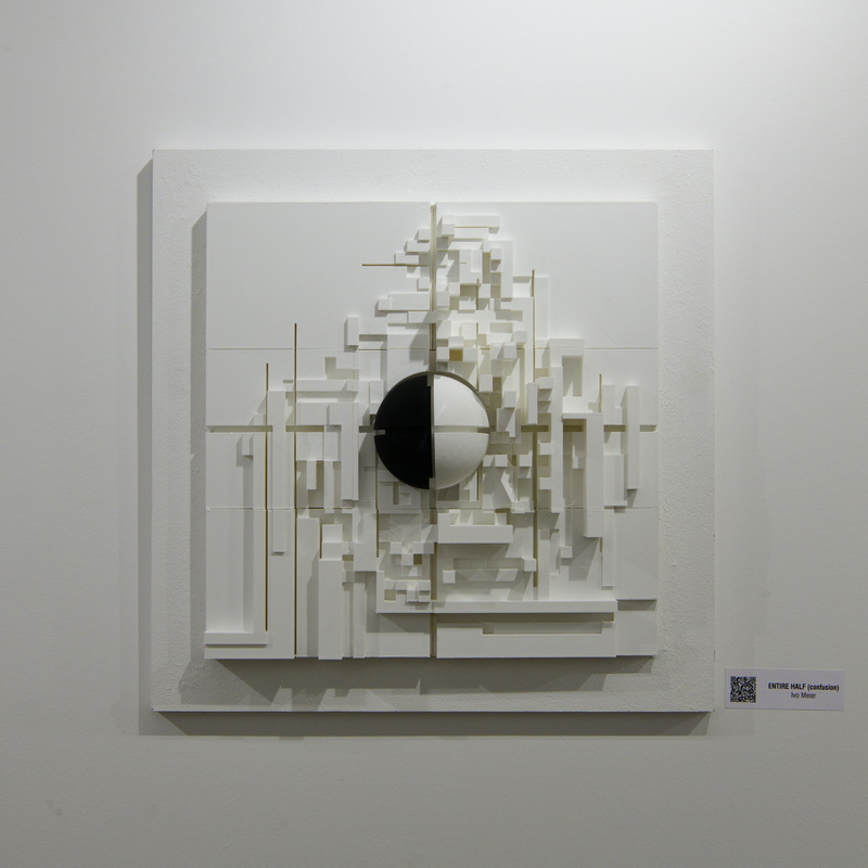 Entire Half (edgy)- Digital Art Sculpture by Ivo Meier
